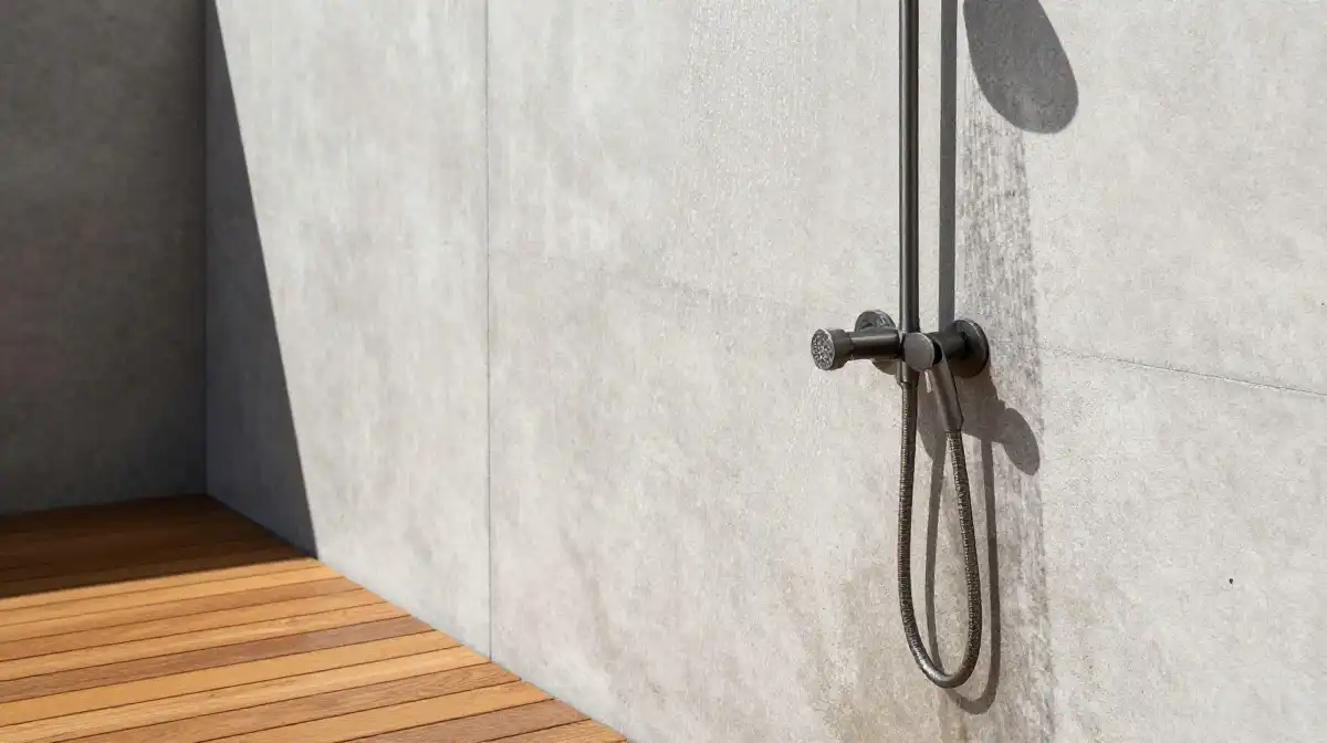 The Outdoor Shower Bathroom Styles That Are Breaking the Internet in 2025